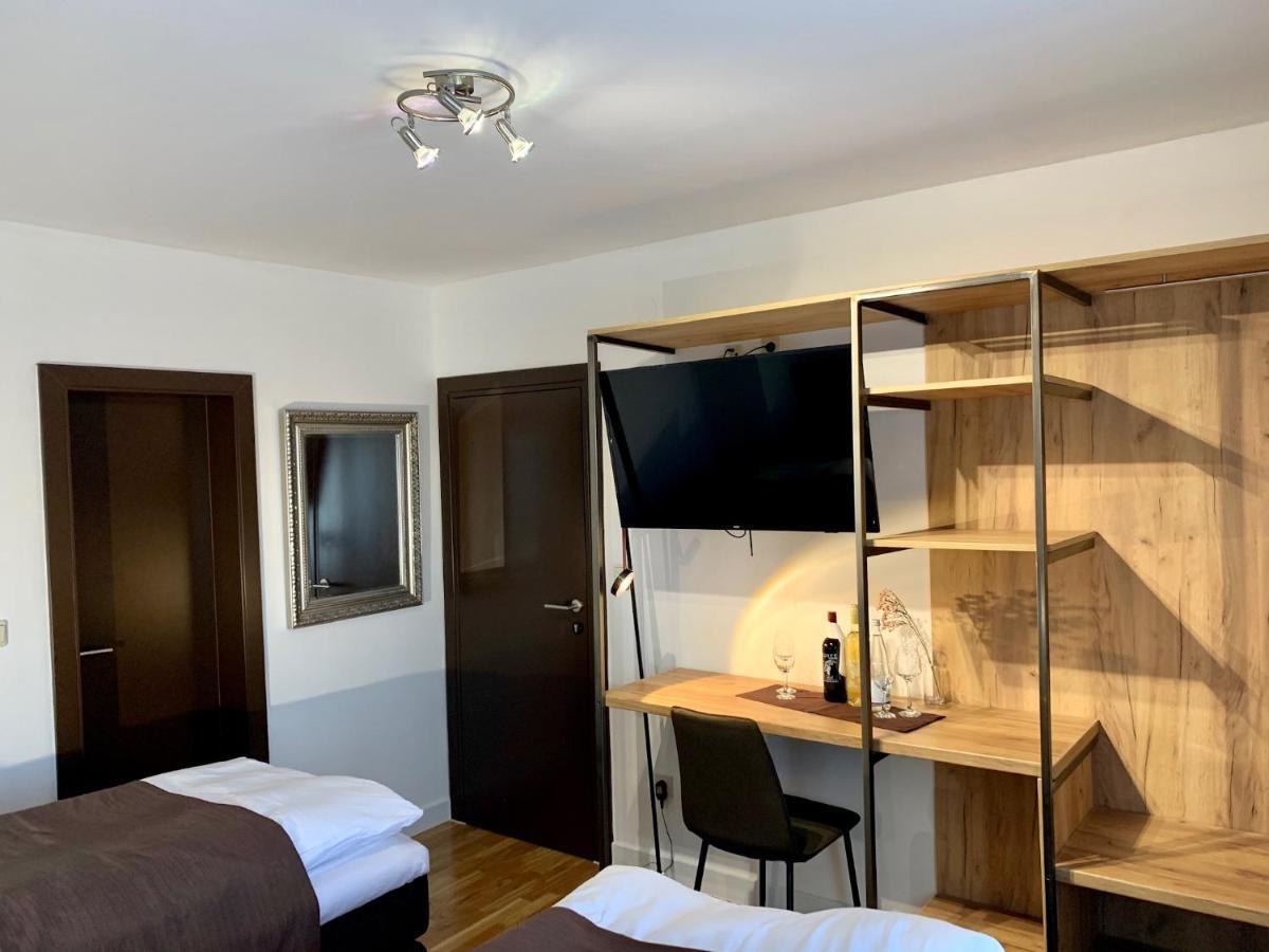 Motel Kiwi Grude Экстерьер фото